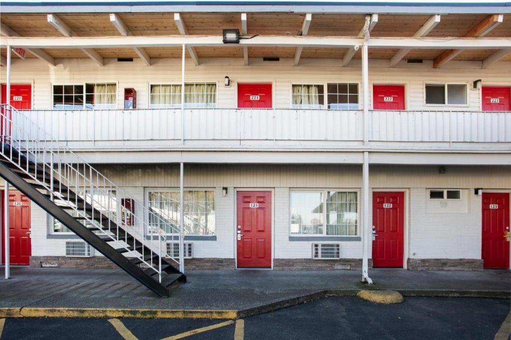 Oyo Hotel Kalama Exterior foto